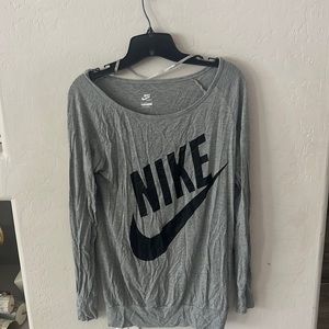 Women’s Nike long sleeve top